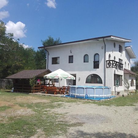 Vila Madudu Vălenii de Munte Εξωτερικό φωτογραφία