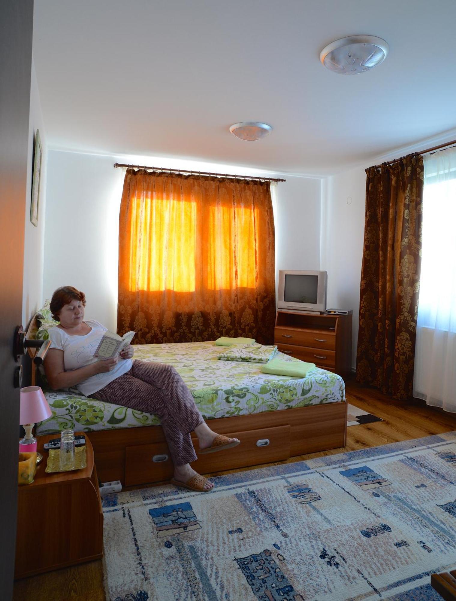 Vila Madudu Vălenii de Munte Εξωτερικό φωτογραφία