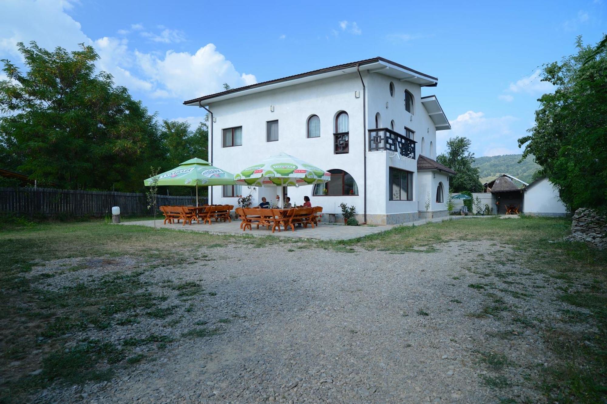 Vila Madudu Vălenii de Munte Εξωτερικό φωτογραφία