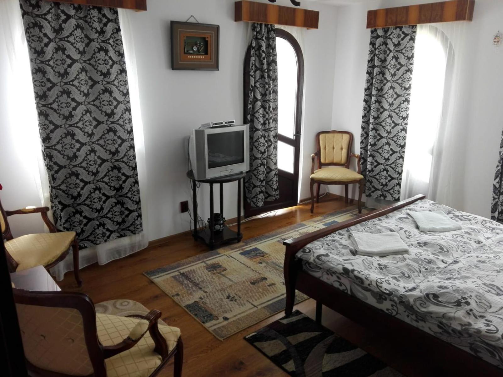Vila Madudu Vălenii de Munte Εξωτερικό φωτογραφία